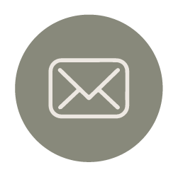 Icône d'enveloppe pour contacter un film de mariage