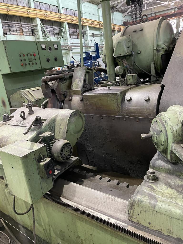 Thumbnail: IMT2404 - Farrel Roll Grinder Cap. 1000 x 8000 mm