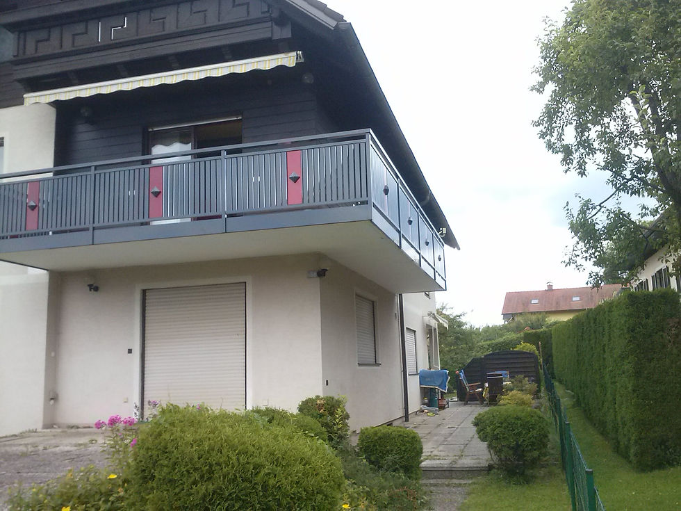 CAM00438