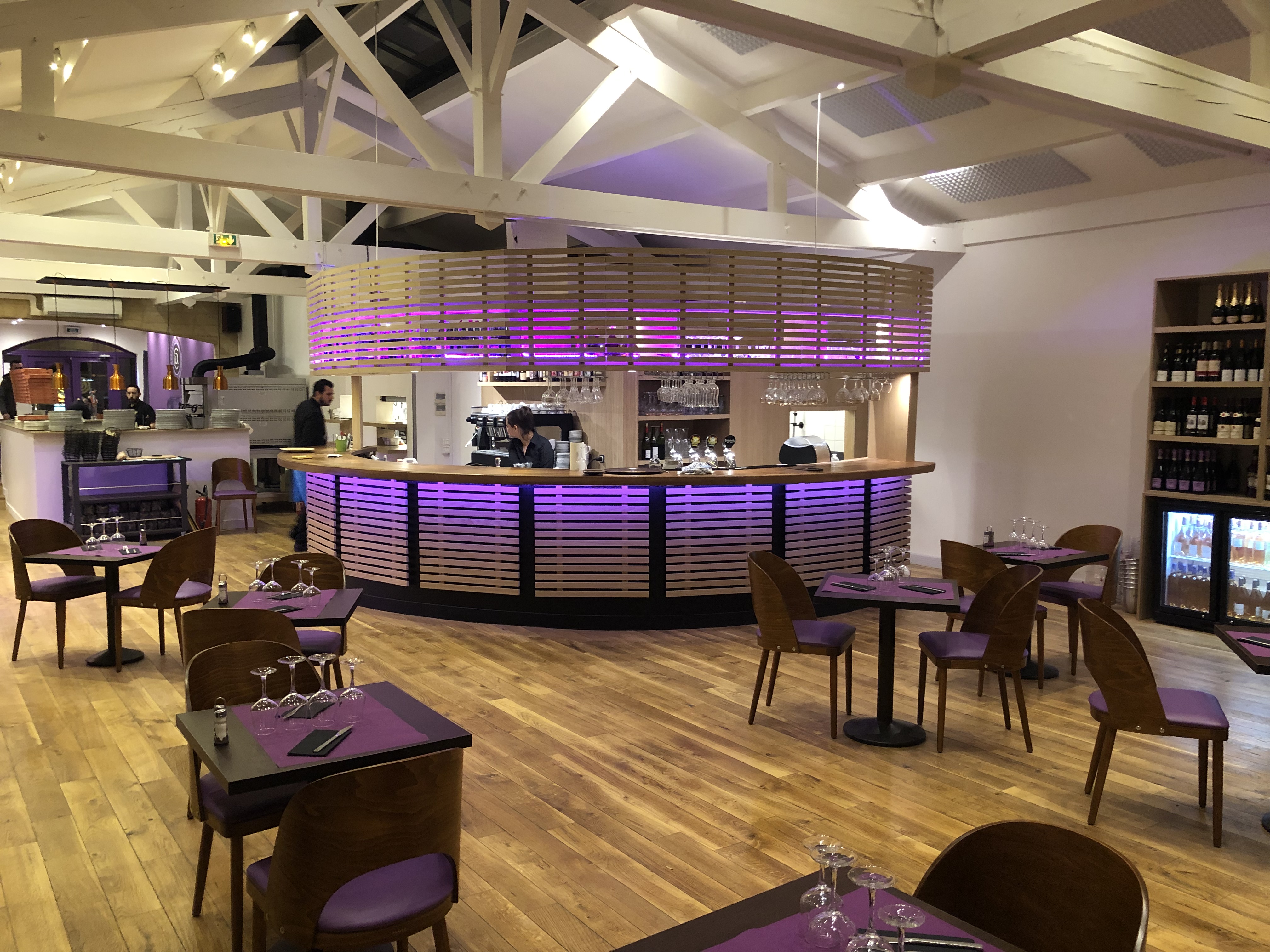 Restaurant À Côté