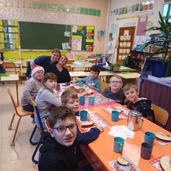 Petit déjeuner de Noël offert
