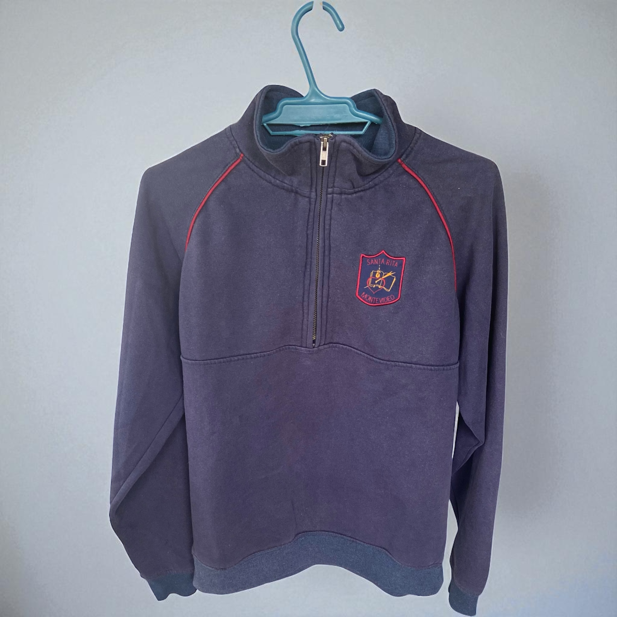 Buzo deportivo T. L