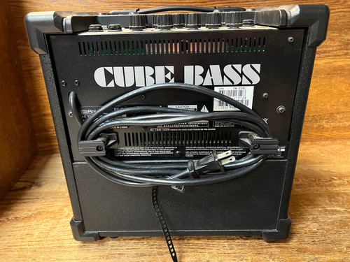 Roland　CB-20XL BASS　CUBE-20XL Roland CUBE-20XL Bass 1x8