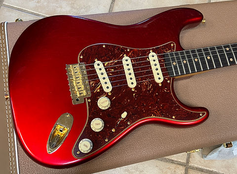 Fender Stratocaster & Redondo セット Electric Guitar Fender Stratocaster ST62 Black Made in Japan