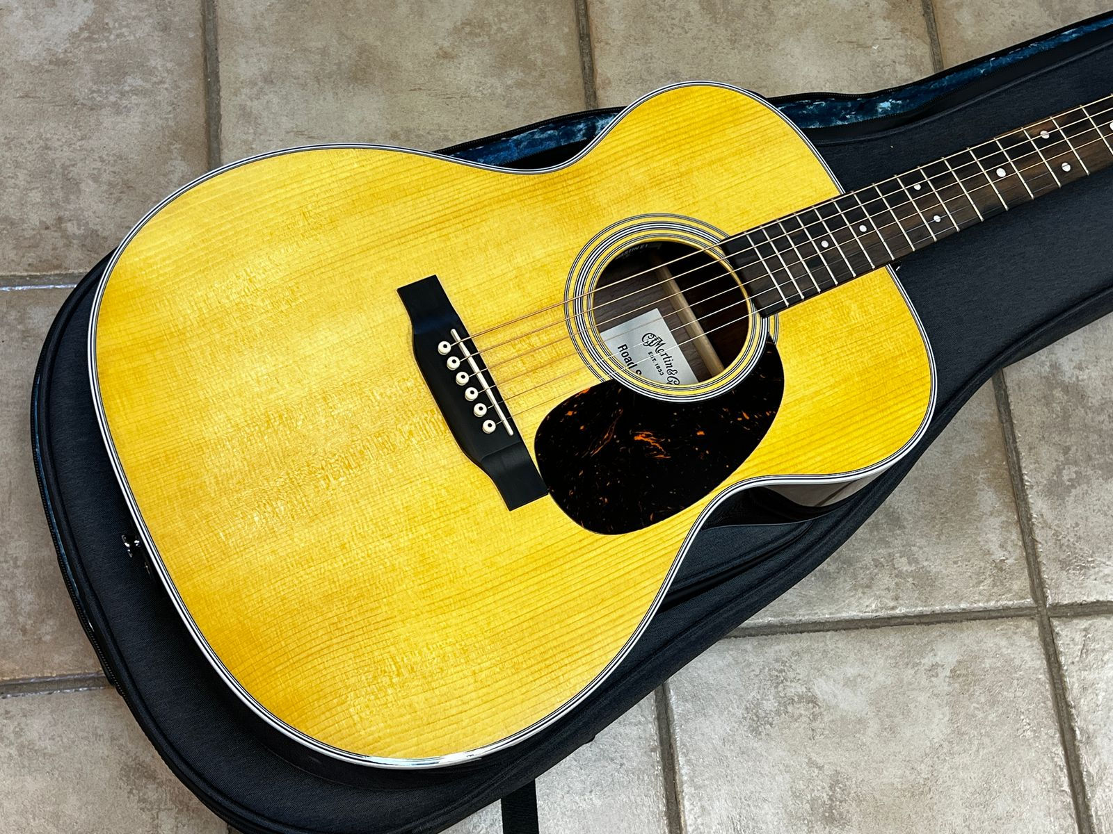 2026 CF Martin 000-13E Retro Walnut Natural