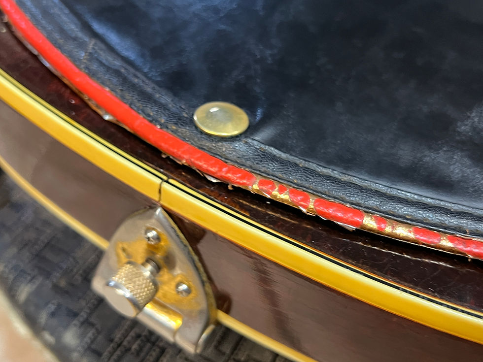 Thumbnail: 1963 Gretsch Chet Atkins Country Gentleman Walnut Stain with case
