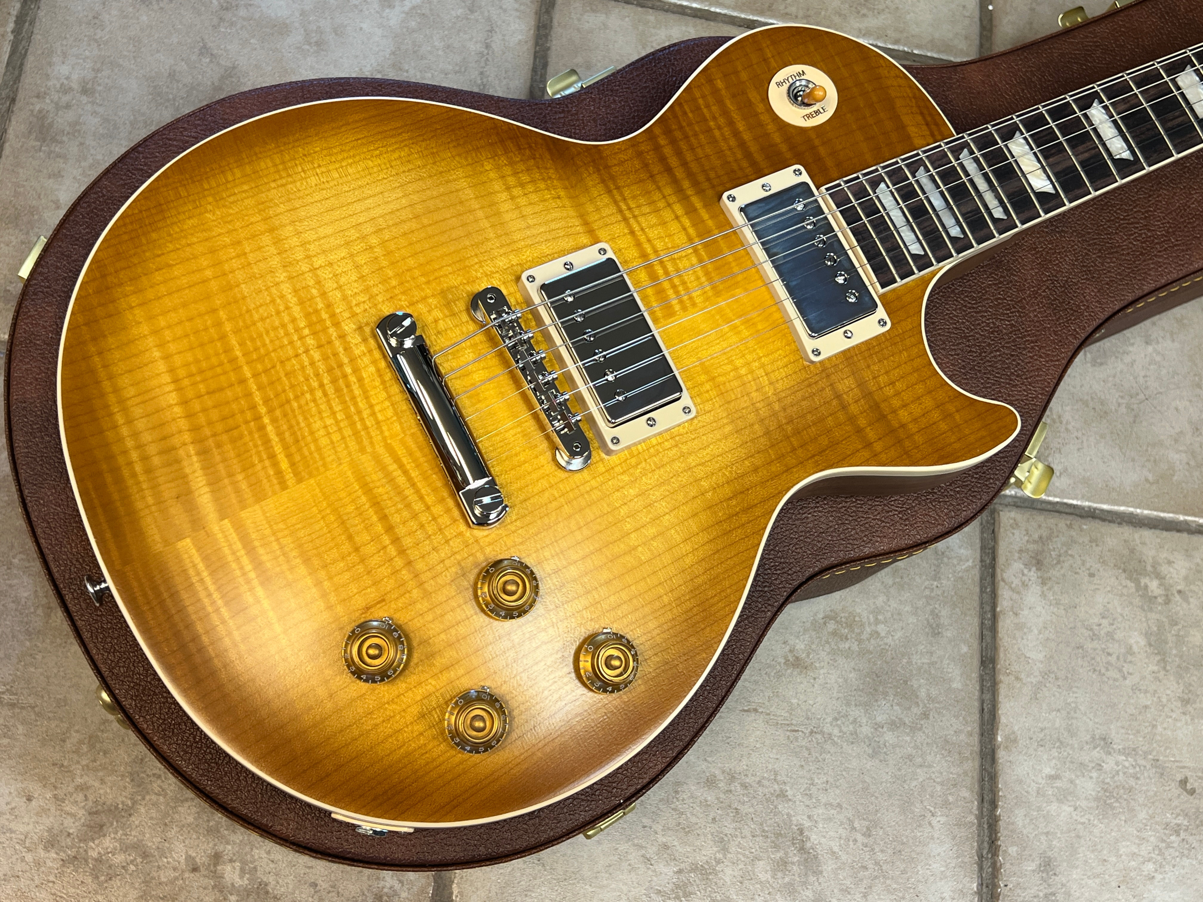 2026 Gibson Les Paul Standard 50s Faded Vintage Honey Burst