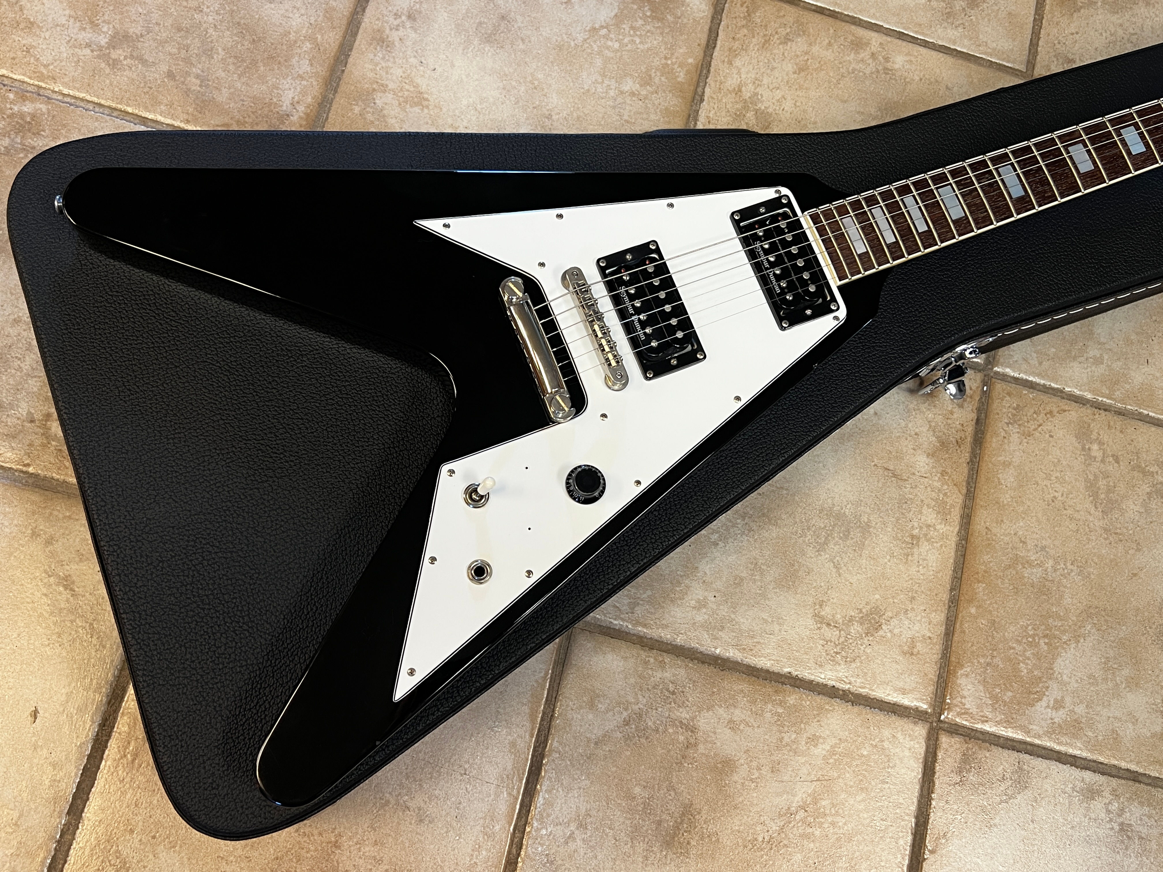 2000's Edwards Flying V Electric Guitar Black w case Used – Very Good