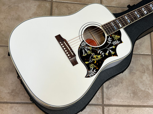 2026 Gibson Hummingbird Maple Alpine White Greatest Hits