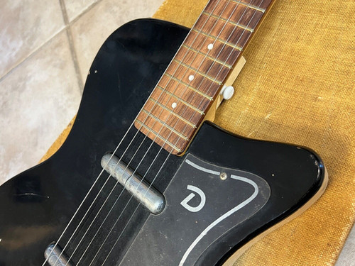 DANELECTORO 56-U2 BLACK ダンエレクトロ 56 U2 - Black – Dave's Guitar Shop