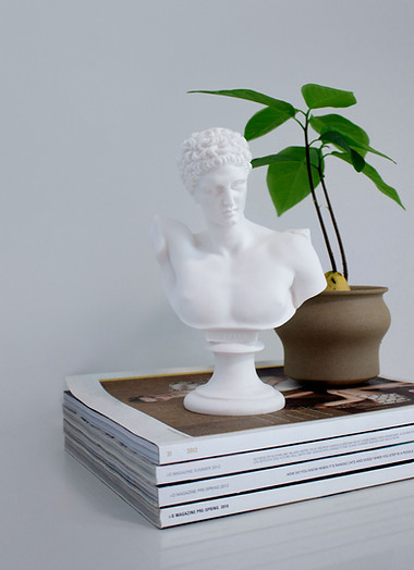 Decorative arrangement of objects on a table