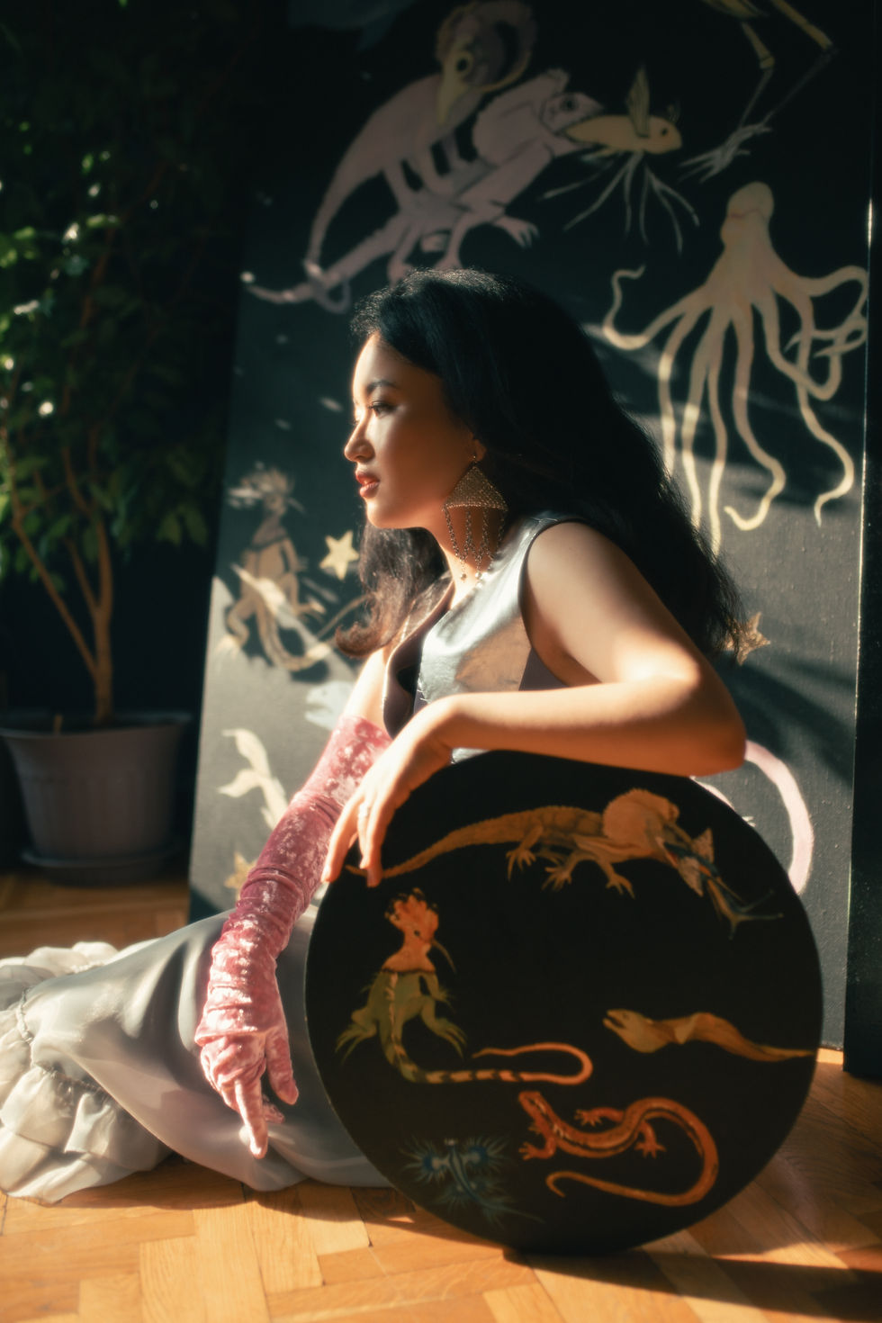 Темная сказка непредсказуемой эпохи (Harper's BAZAAR Kazakhstan).