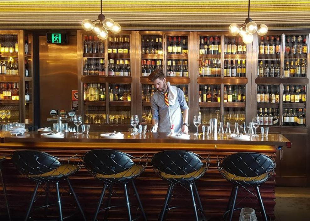 Parking Near Born By Tapavino