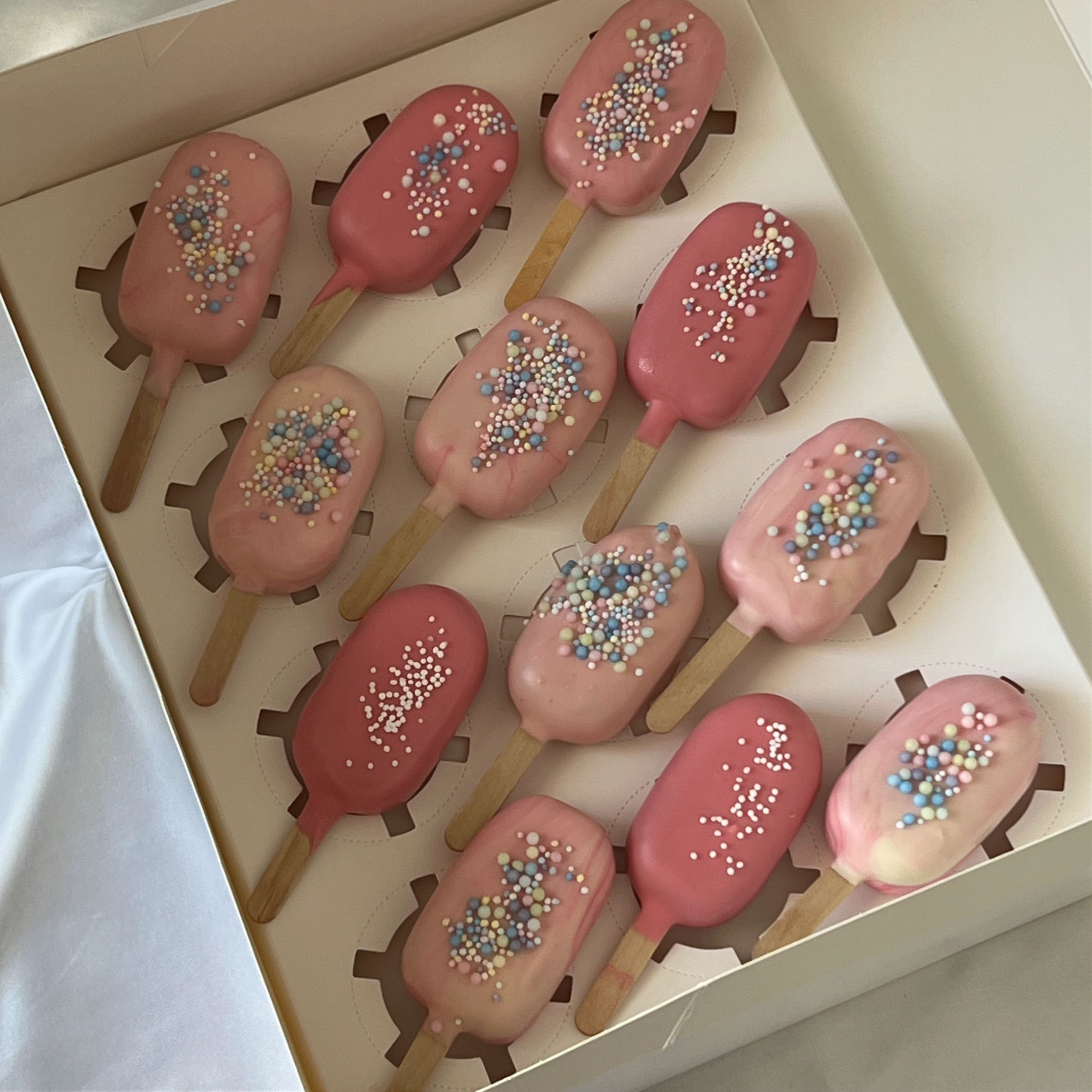 Pink Cake Popsicles Box