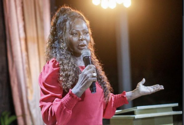 Insegurança financeira feminina cresce — e exige ação urgente.