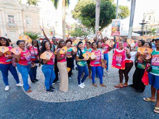 Campanha “Meu Corpo Não é Sua Fantasia” realiza blitz no circuito do Carnaval de Salvador