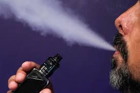 Movimento chama a atenção para os malefícios do cigarro eletrônico