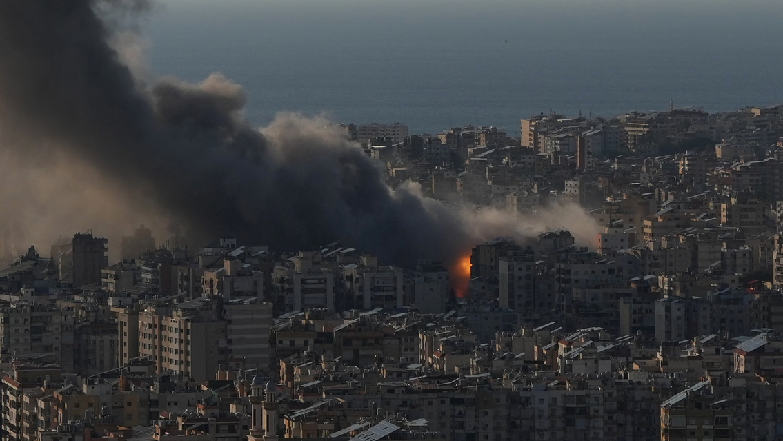 Crise no Oriente Médio se intensifica com novos ataques e escalada regional.