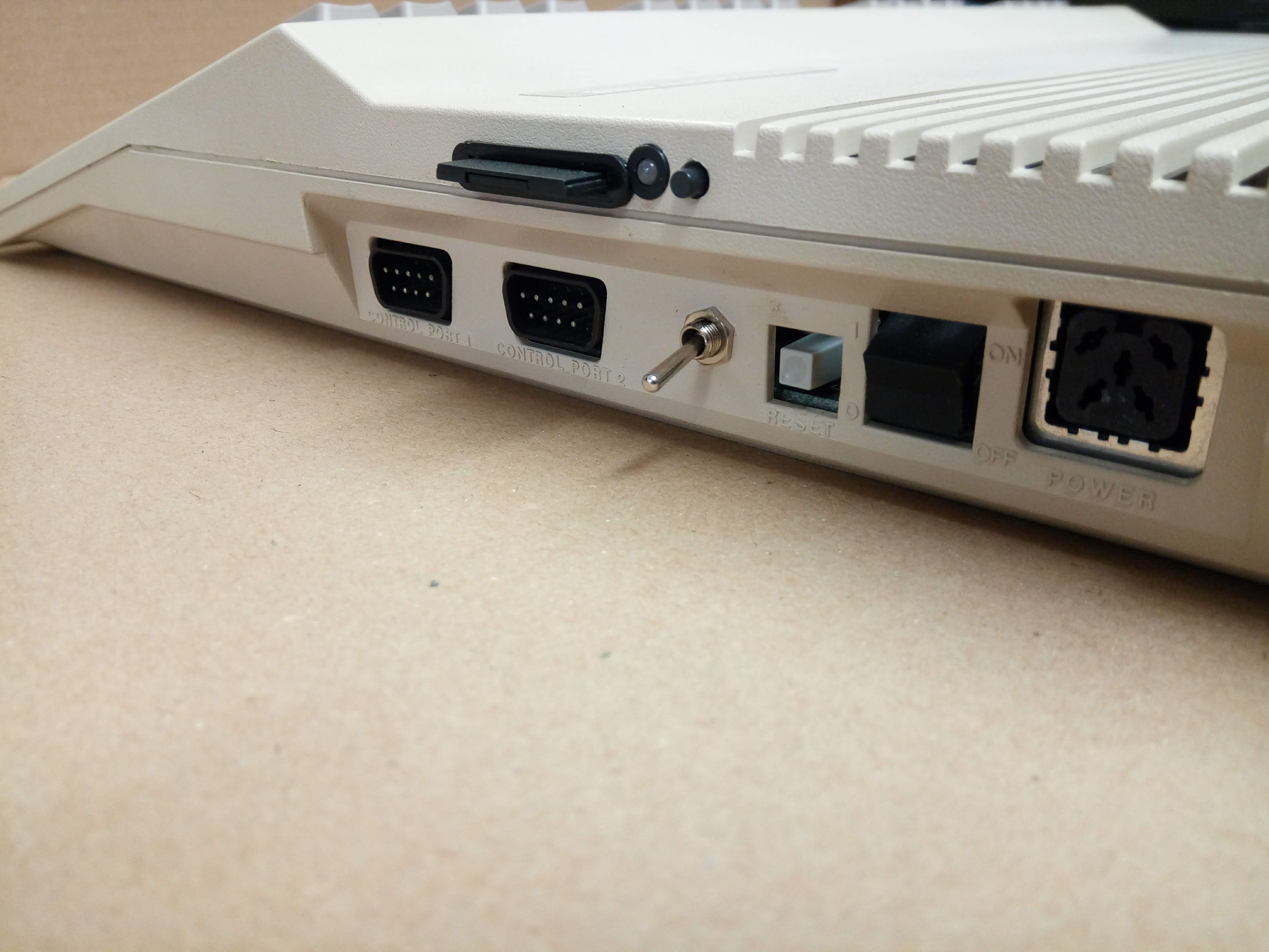 GALLERY | AMI64.com - Unique Amiga & C64 Machines