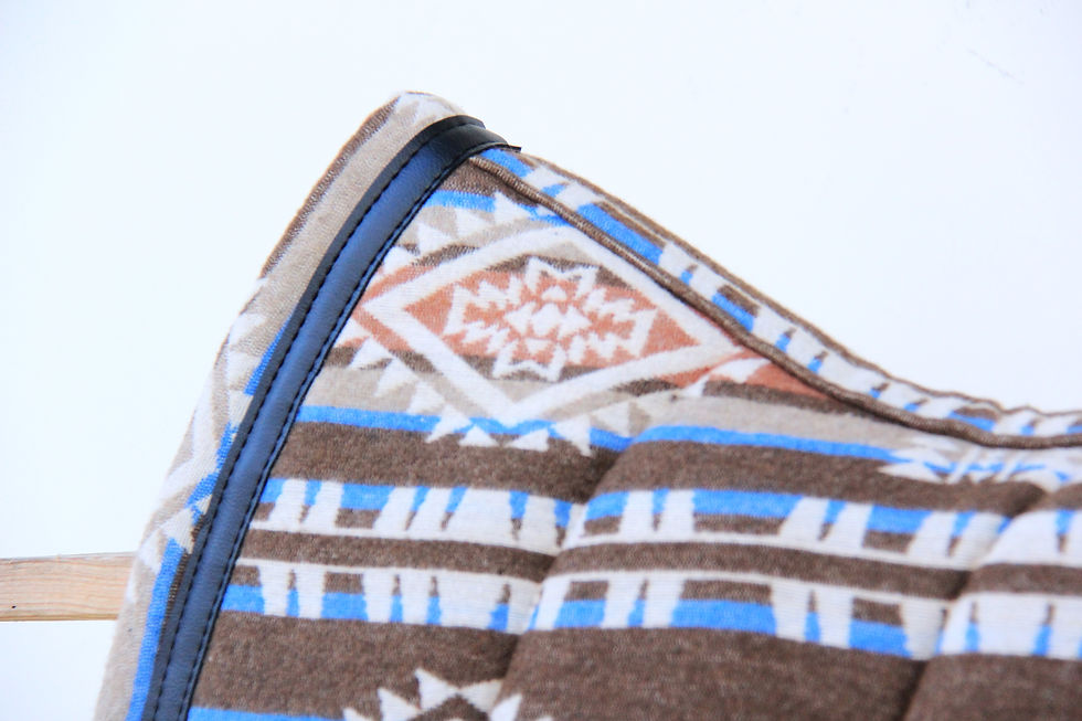 Miniatura: Tapis de selle - Classique angle -  Navajo Chocolat finition Noir