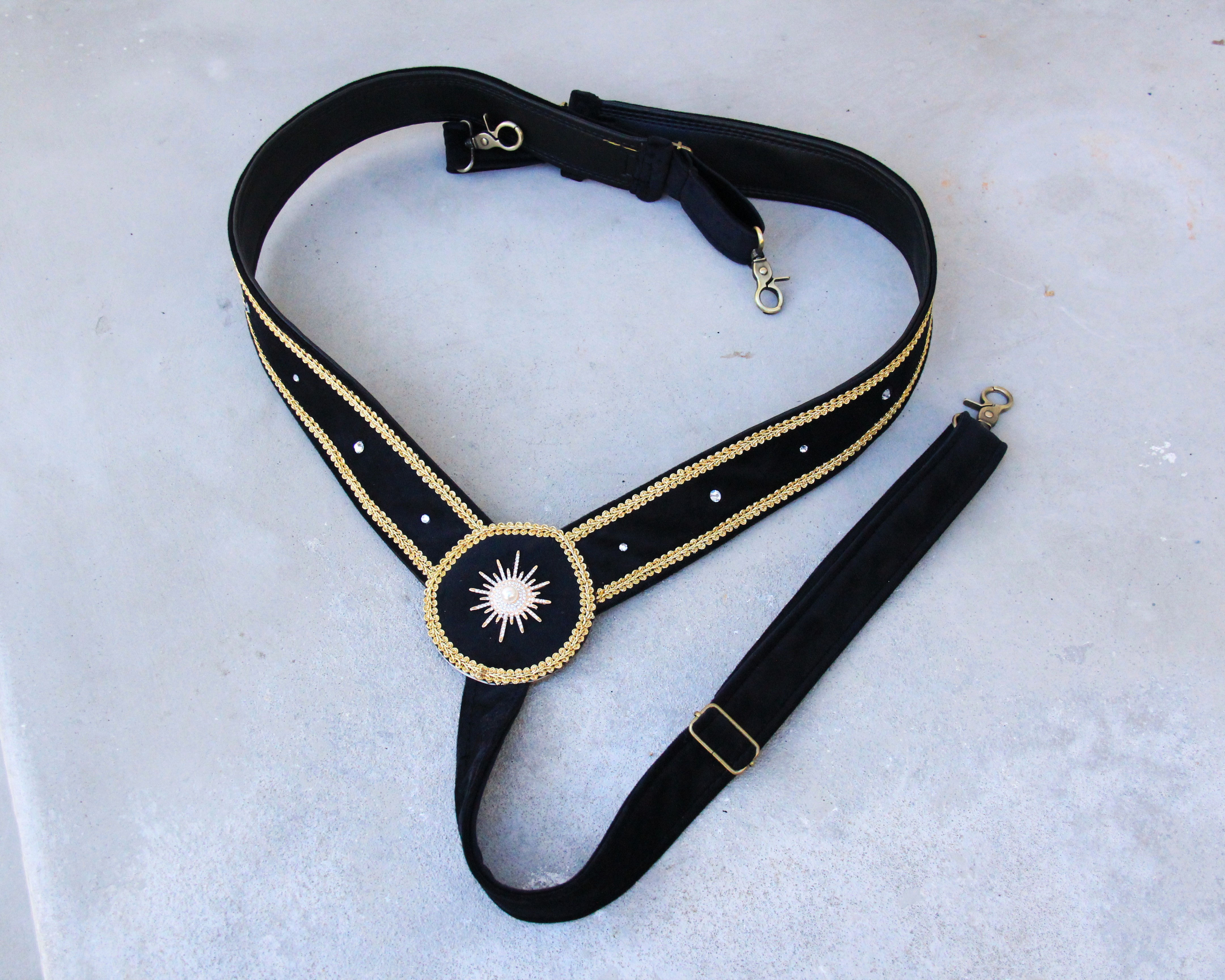 Collier de chasse décoratif - Strass étoile - Velours Noir et or