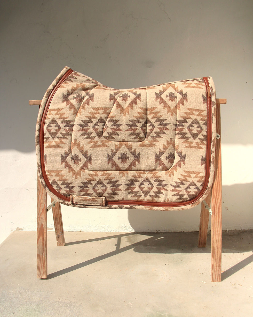 Thumbnail: Tapis de selle - Classique -  Navajo Losange Sable