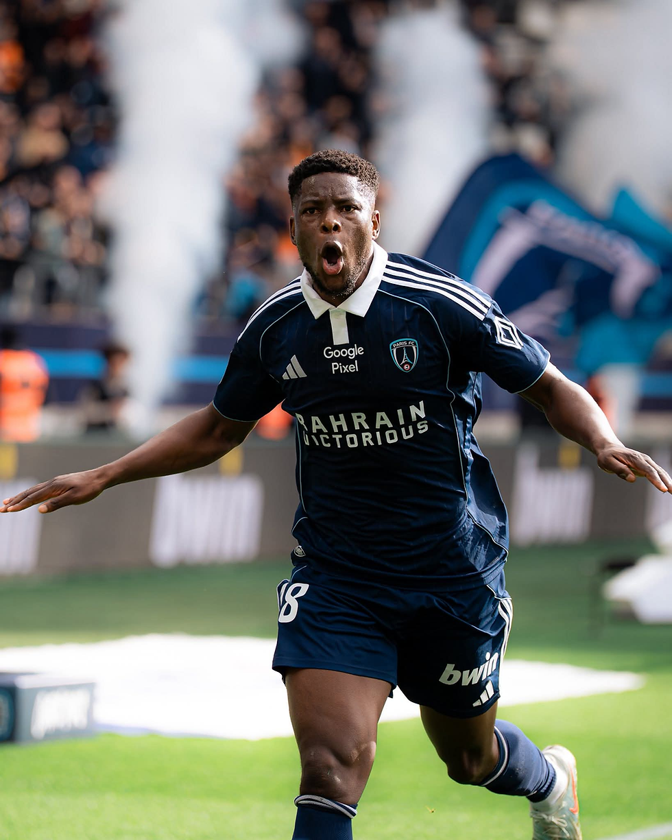 Marshall Munetsi celebrating goal Paris FC