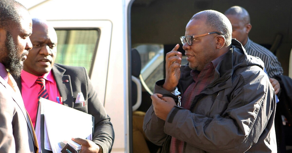Tendai Biti arriving at court