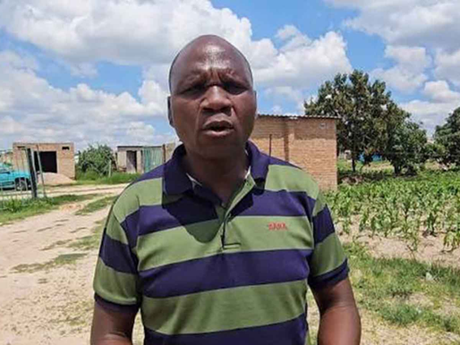 Ward 12 Councillor Simon Manzanga addressing residents.