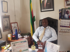 Mr Andrew Makahamadze