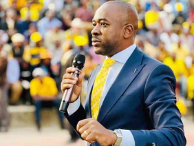 Nelson Chamisa criticises CCC MPs who voted with ZANU-PF to pass Constitutional Amendment Bill No. 3 in Parliament.