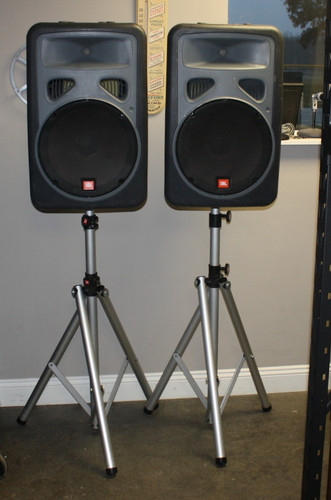 JBL EON15-P1 Powered Speaker System with Pro Stands - Tested
