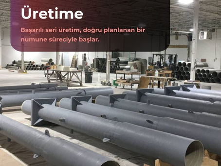 Kompozit ürünün numune aşamasından seri üretime geçiş sürecini gösteren endüstriyel üretim görseli.