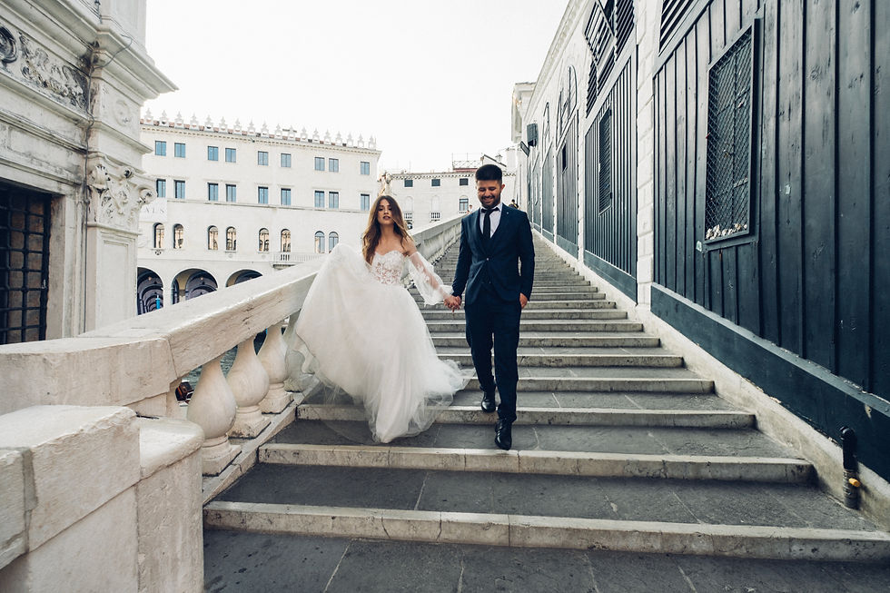 A.C.Fotografia-sunrise-elopement-in-venice-rialto-bridge