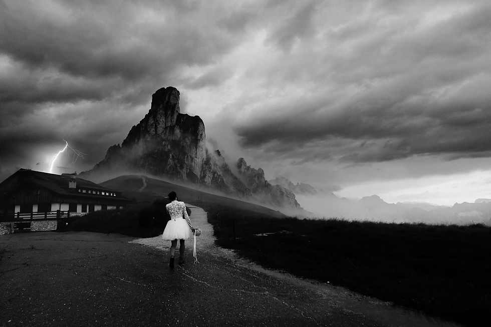 A.C.Fotografia-intimate-elopement-in-dolomites-passo-giau