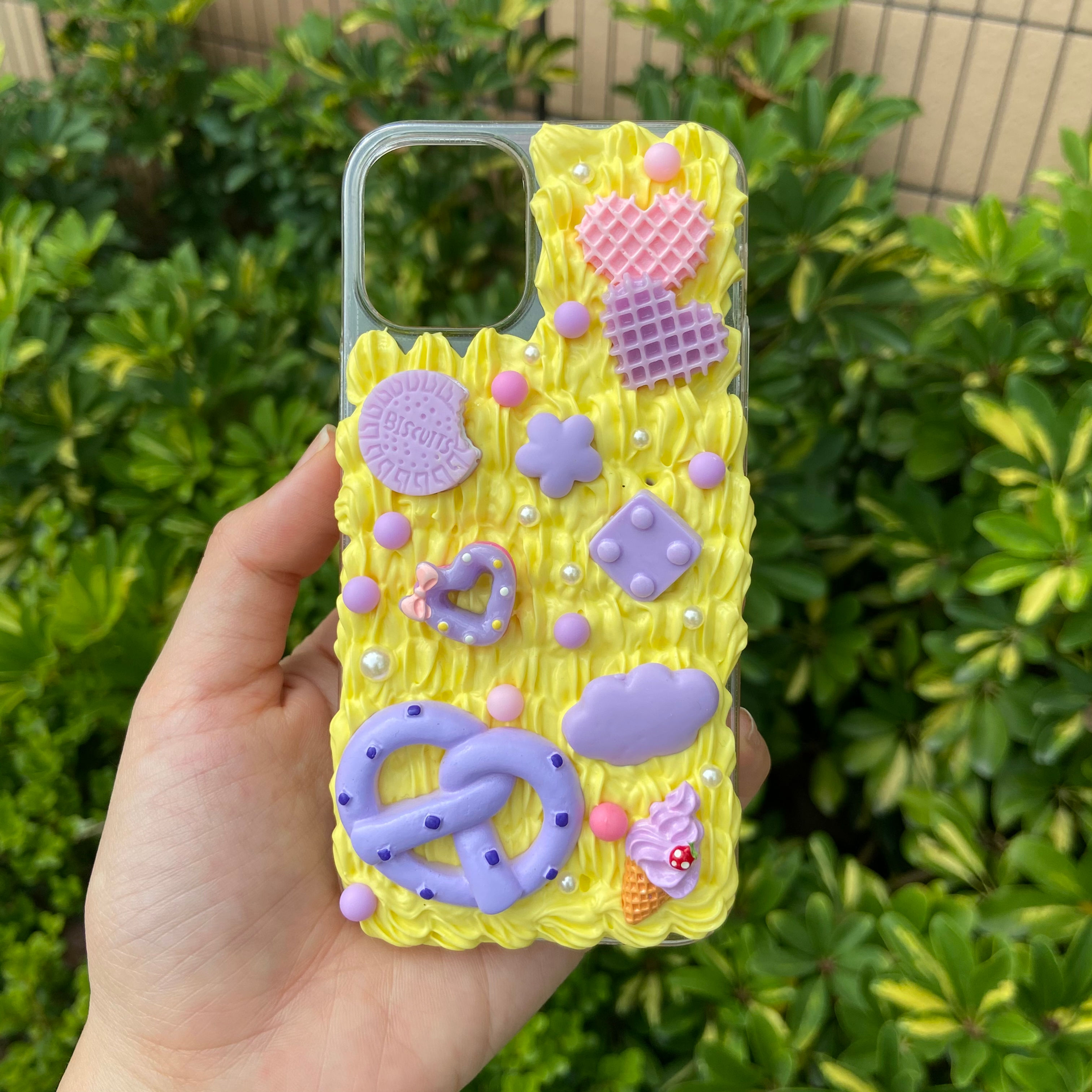 DIY KIT- purple cookie phone case