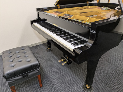 ヤマハ G5D 928 | Ebony & Ivory ピアノ専門店