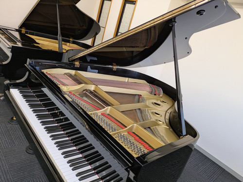 ヤマハ G2E 301 | Ebony & Ivory ピアノ専門店
