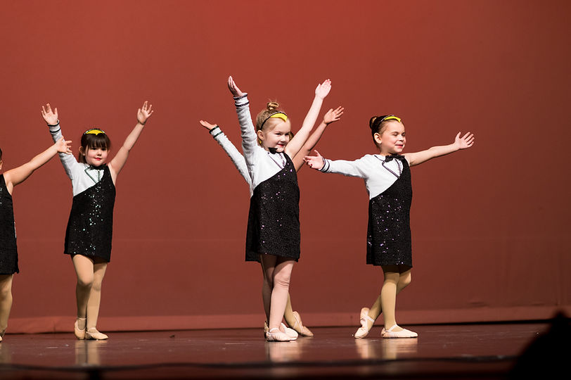 dancers-black-outfits-penguins