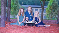 Family Kids Photos Portrait Pictures Photography Photographer Photoshoot taken in Spring, The Woodla