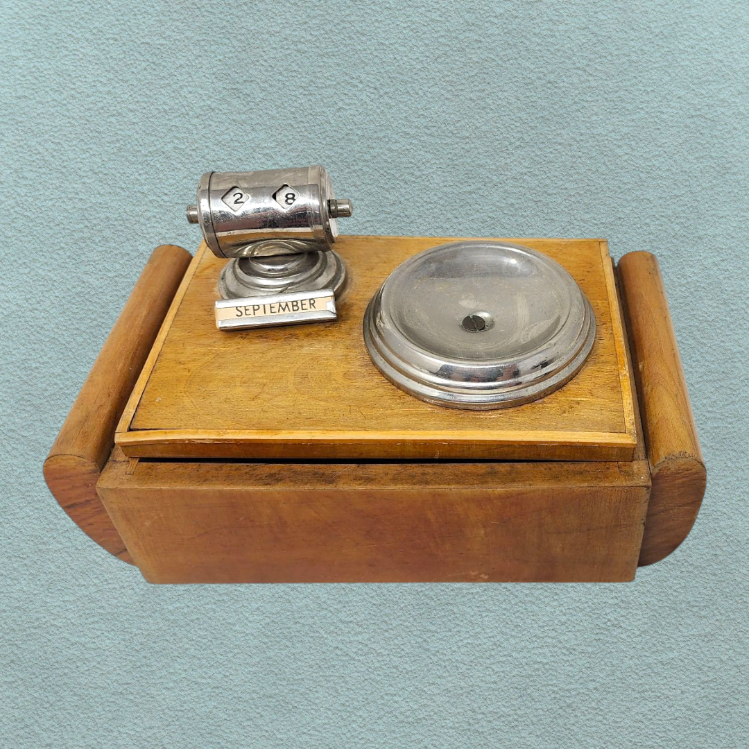 Art Deco Top Cigarette Dispenser with Calendar