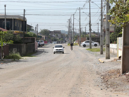 Prefeitura entrega Ordem de Serviço paras pavimentação de quatro ruas no Morro do Meio