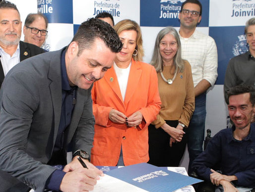 Presidente da Câmara de Vereadores de Joinville assume como de prefeito em exercício até 8 de novembro