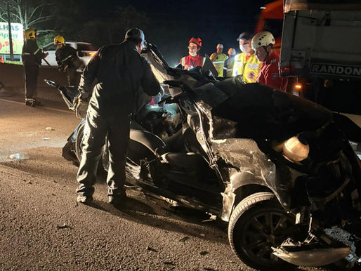 Engavetamento na BR-101 mata uma pessoa e deixa ao menos cinco feridos em Barra Velha