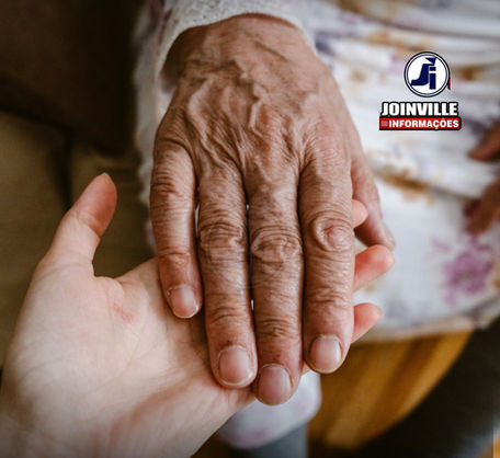 CCJ aprova projeto que institui cuidado permanente de prevenção ao HIV para idosos em Joinville