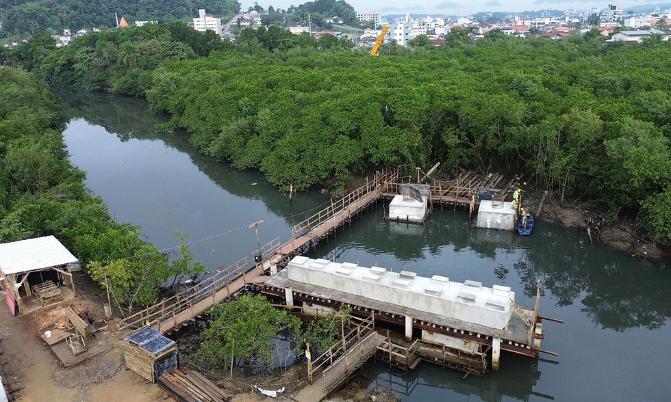 Obras da Ponte Anêmonas avançam com lançamento das primeiras vigas estruturais