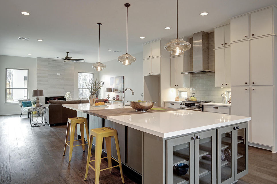 5311 Roosevelt Ave-large-006-8-Family Kitchen Dining 003-1500x1000-72dpi.jpg