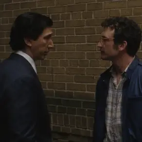 Tigre de Papel | Trailer destaca Adam Driver, Scarlett Johansson e Miles Teller em drama criminal 