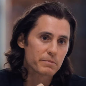 Jared Leto vai interpretar o lendário estilista Karl Lagerfeld em filme biográfico