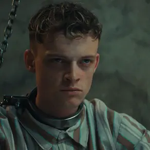 Heel | Trailer mostra Stephen Graham e Andrea Riseborough sequestrando um adolescente